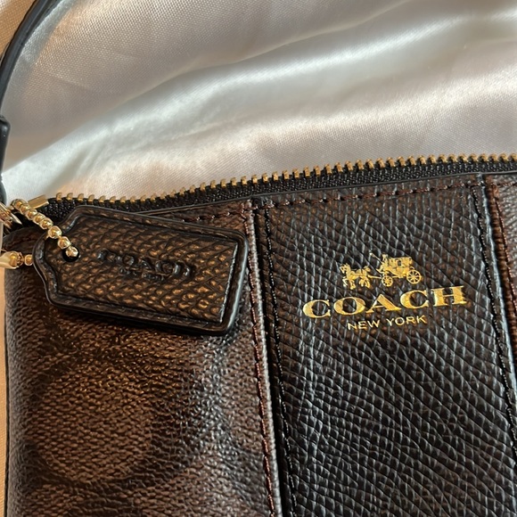 Coach wallet purse. - Picture 3 of 5